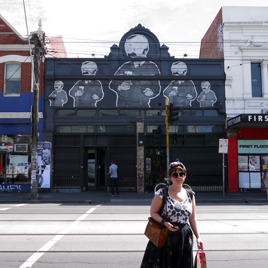 Melbourne, Fitzroy girl, mar. 2014 Melbourne, Fitzroy girl