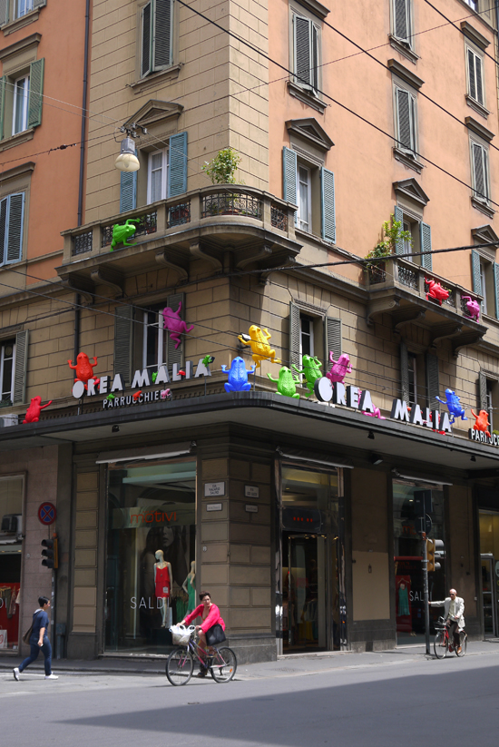Bologna, via Ugo Bassi, juil. 2014 Bologna, via Ugo Bassi