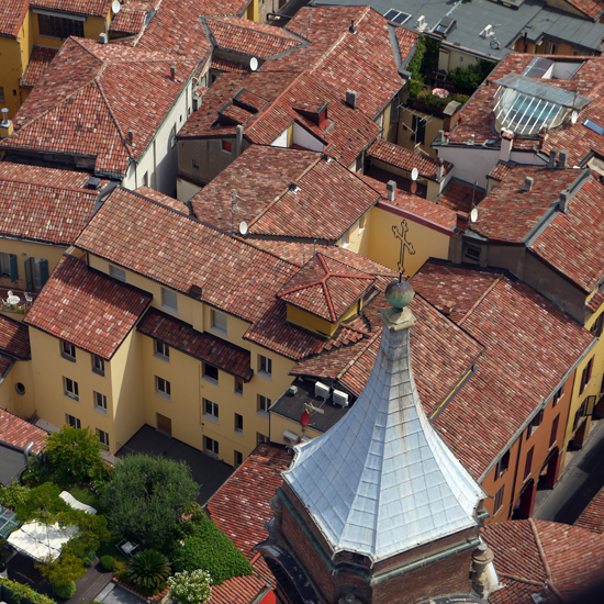 Bologna, view on the roofs from Ansinelli tower, juil. 2014 Bologna, view on the roofs from Ansinelli tower