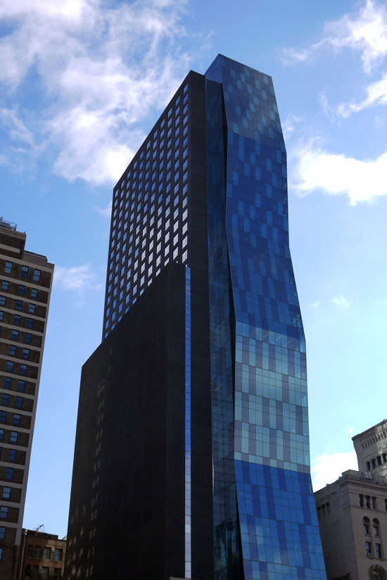 Chicago, glass building, nov. 2013 Chicago, glass building