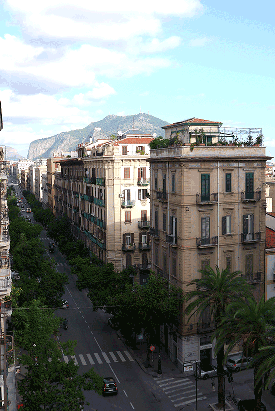 Palermo, via Roma, oct. 2015 Palermo, via Roma